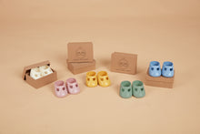Lade das Bild in den Galerie-Viewer, Puppenschuhe - Dinkum Dolls Shoes