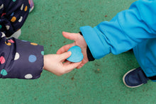 Lade das Bild in den Galerie-Viewer, Freundschafts-Herzen - Kindness Hearts