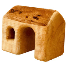 Lade das Bild in den Galerie-Viewer, Kleines Haus mit einem Fenster