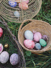 Lade das Bild in den Galerie-Viewer, Baumschmuck: Aurora Eggs (Ostereier)