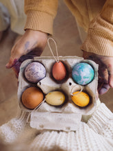 Lade das Bild in den Galerie-Viewer, Baumschmuck: Sunrise Eggs (Ostereier)