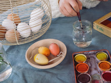 Lade das Bild in den Galerie-Viewer, Baumschmuck: Sunrise Eggs (Ostereier)