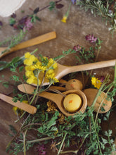 Lade das Bild in den Galerie-Viewer, Baumschmuck: Hop and Peep