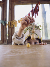 Lade das Bild in den Galerie-Viewer, Baumschmuck: Hop and Peep