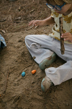 Lade das Bild in den Galerie-Viewer, Mandala Regenbogen-Schneeflocken