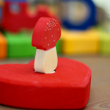 Lade das Bild in den Galerie-Viewer, Steckfigur Fliegenpilz