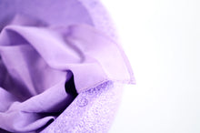 Lade das Bild in den Galerie-Viewer, Spieltuch violett 50 x 50 cm