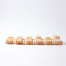 Lade das Bild in den Galerie-Viewer, Grimm's Natur-Holzautos