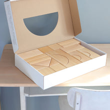 Lade das Bild in den Galerie-Viewer, Riesenbauklötze