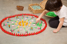 Lade das Bild in den Galerie-Viewer, Mandala grüne Kegel