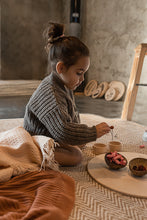 Lade das Bild in den Galerie-Viewer, Mandala Blütenblätter