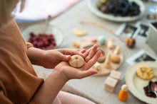 Lade das Bild in den Galerie-Viewer, Wonders