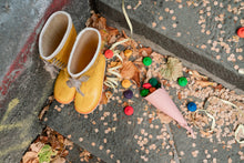 Lade das Bild in den Galerie-Viewer, Mandala Regenbogen-Blumen