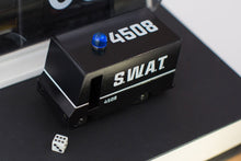 Lade das Bild in den Galerie-Viewer, S.W.A.T Van