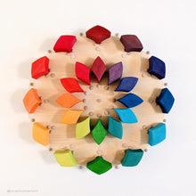 Lade das Bild in den Galerie-Viewer, Große Farbspirale - perfekt für Mandalas