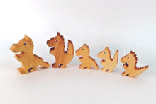 Lade das Bild in den Galerie-Viewer, Drachenfamilie