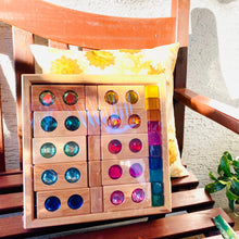 Lade das Bild in den Galerie-Viewer, Kleine Farbenstraße mit Facettenbausteinen & Acryl-Bauwürfeln