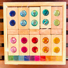 Lade das Bild in den Galerie-Viewer, Kleine Farbenstraße mit Facettenbausteinen & Acryl-Bauwürfeln