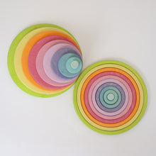 Lade das Bild in den Galerie-Viewer, Konzentrische Kreise und Ringe pastell

