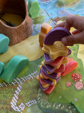 Lade das Bild in den Galerie-Viewer, Scenery Stones – Fairy Tale Play / Landschaftssteine – Märchenspiel

