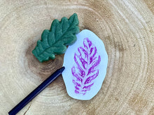 Lade das Bild in den Galerie-Viewer, Blätter - Sensory Play Stones - Leaves
