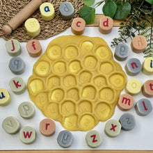 Lade das Bild in den Galerie-Viewer, Alphabet Stempelsteine – Kleinbuchstaben
