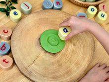 Lade das Bild in den Galerie-Viewer, Alphabet Stempelsteine – Kleinbuchstaben
