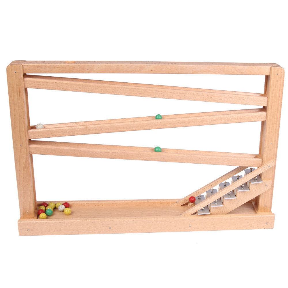 Kugelbahn mit Glockenspiel