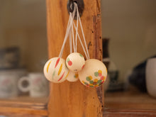 Lade das Bild in den Galerie-Viewer, Baumschmuck: Wonder Balls
