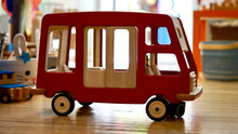 Lade das Bild in den Galerie-Viewer, Camper - Rot

