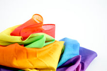 Lade das Bild in den Galerie-Viewer, Spieltuch Regenbogen 120 x 120 cm
