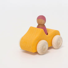 Lade das Bild in den Galerie-Viewer, Kleines Cabrio Gelb
